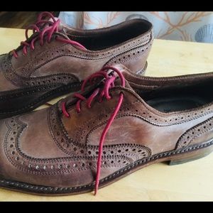 Allen Edmonds 11 B Soft Brown Wings Tip Shoes